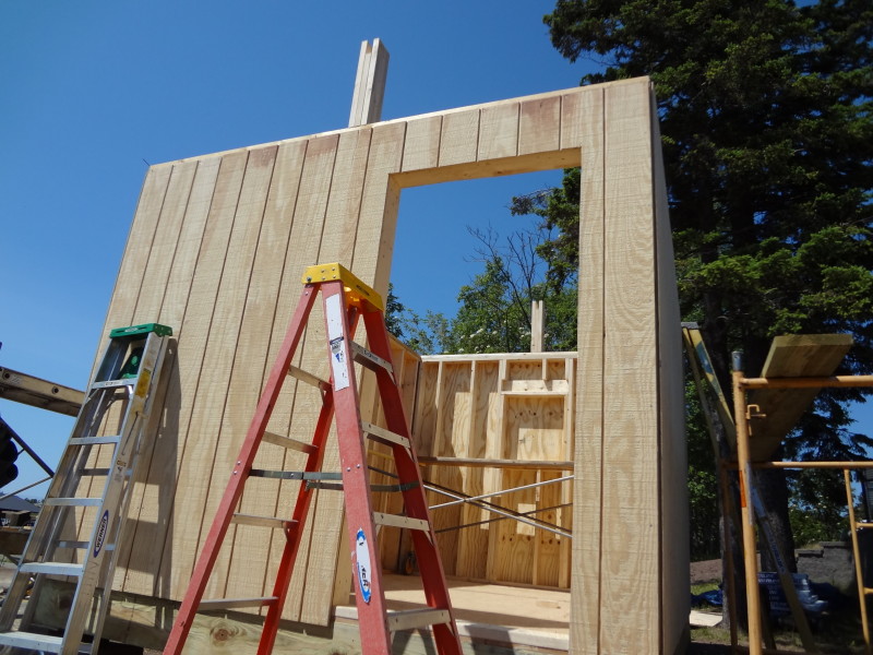 Both ridge beam supports in place