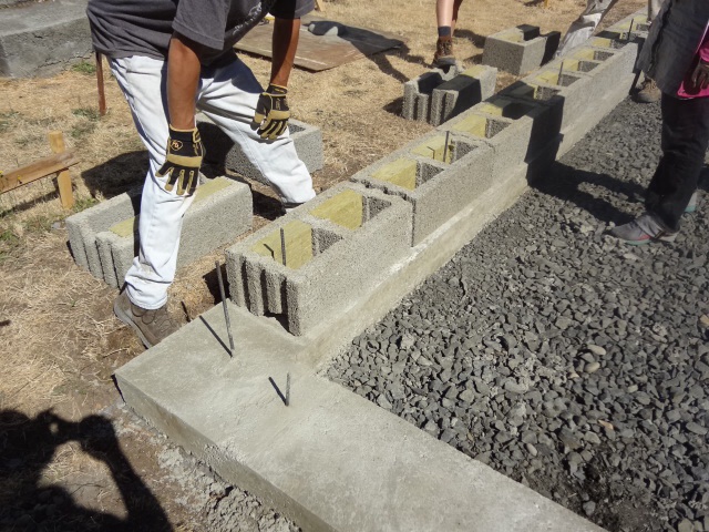 The first layer of Faswall blocks